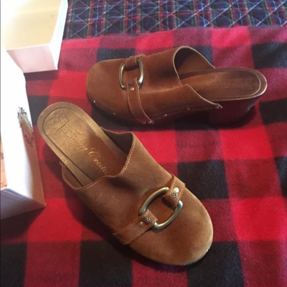 Juicy Couture Suede Clog Heels (7.5)